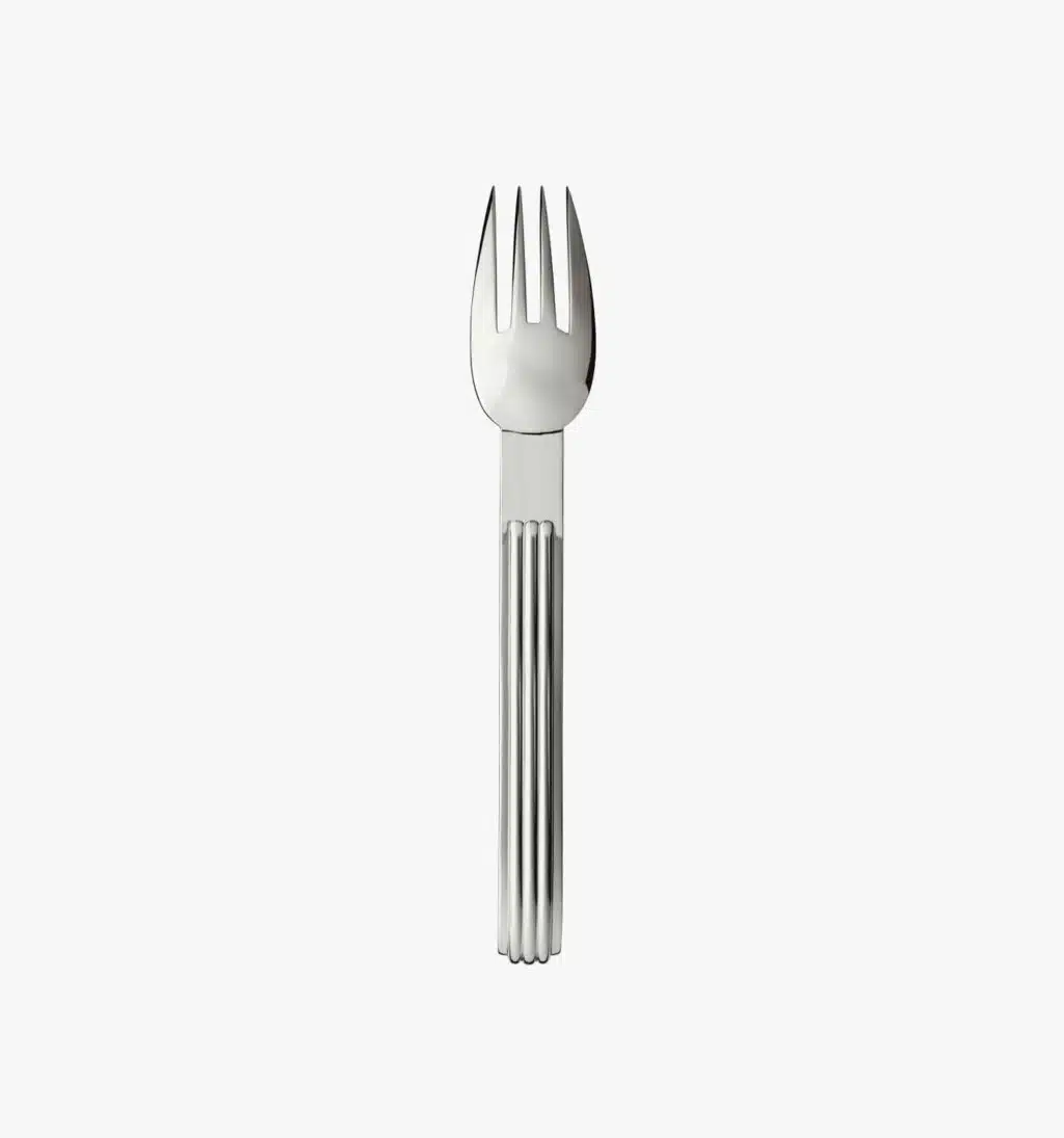Fourchette de table de la collection Deauville de Puiforcat en argent massif